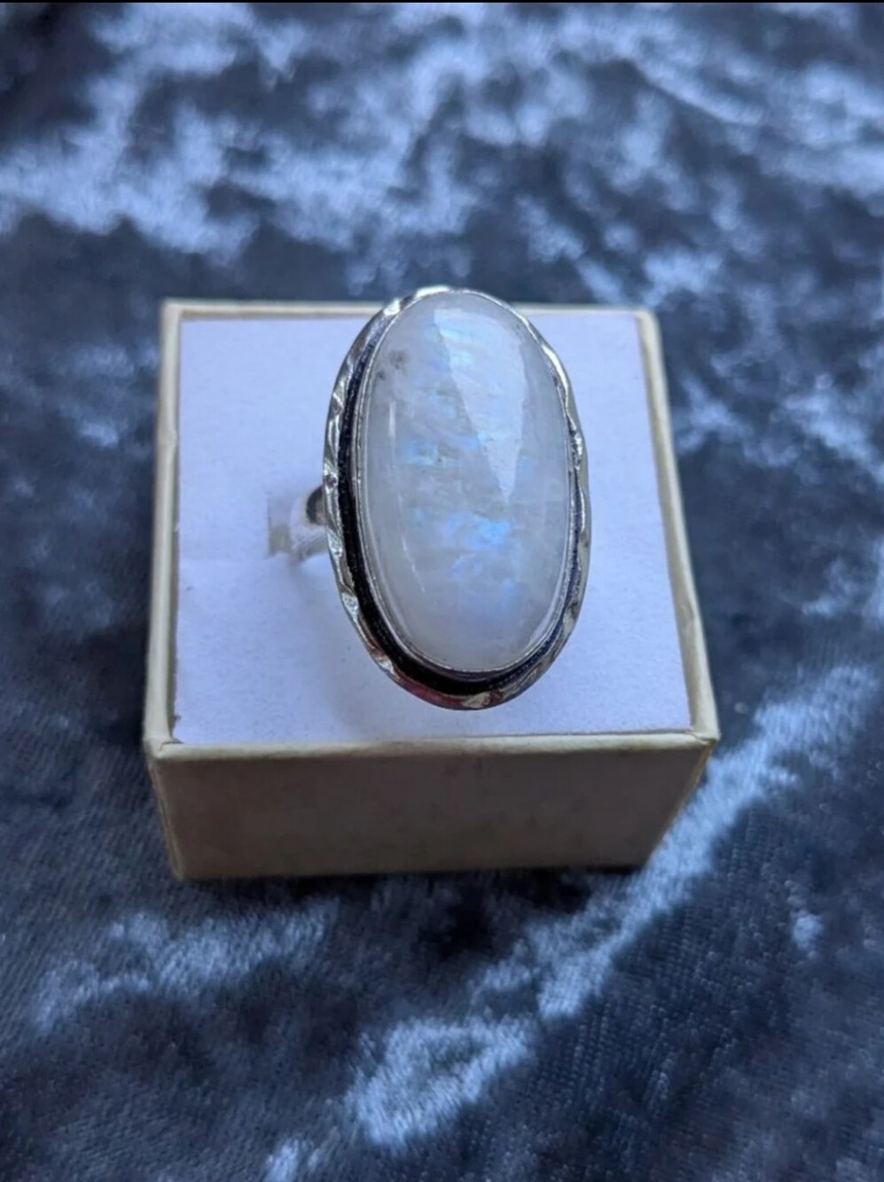 Handcrafted Moonstone Oversized Oval Ring With Blue Flash (7.75)